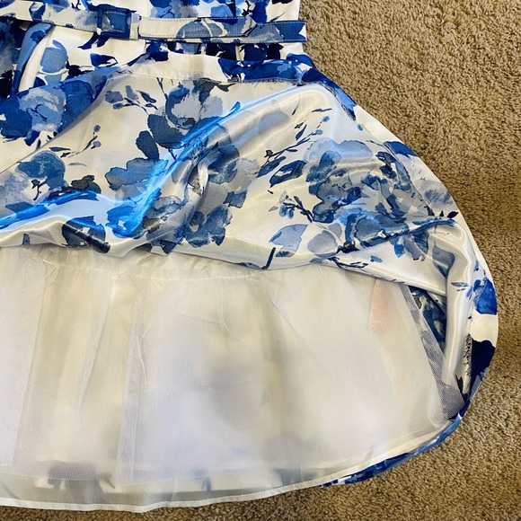 Eliza J New York White with Blue Florals Event Dress - Picture 5 of 10